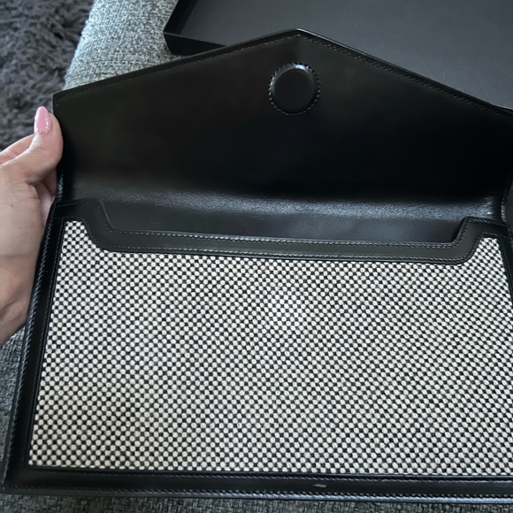 YSL clutch - Picture 3 of 6